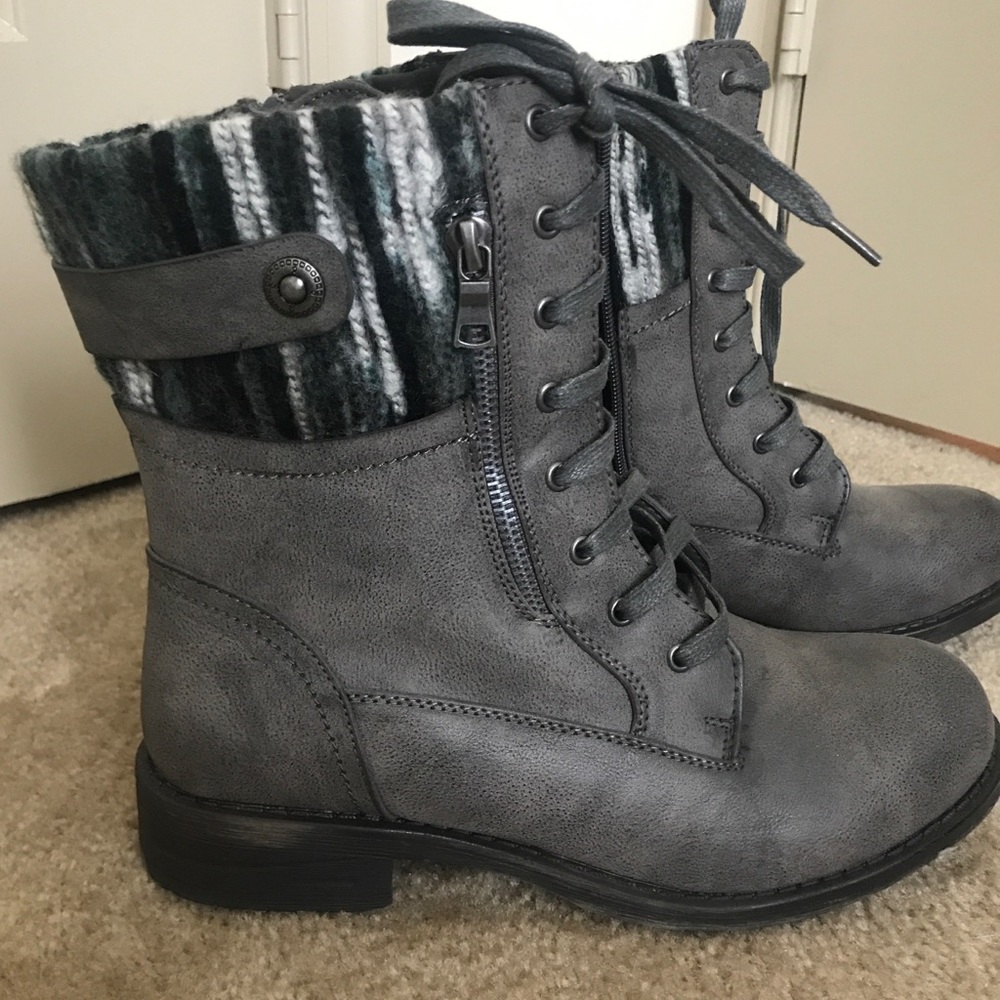 NWOT Vegan Leather Combat Booties
